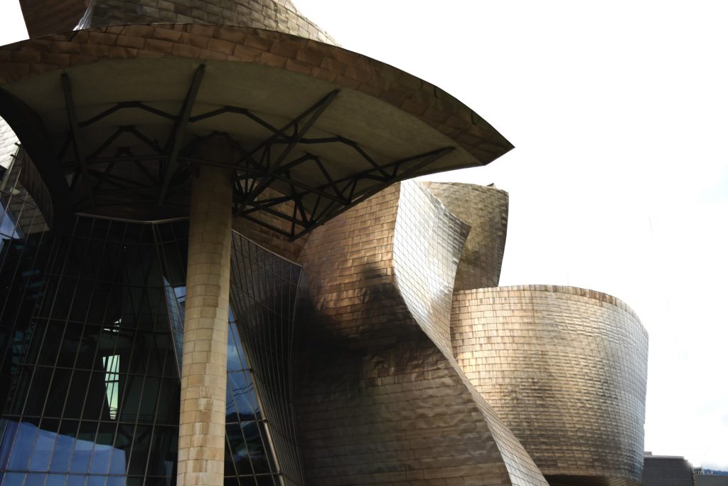 Frank Gehry: quando l'architettura lascia a bocca aperta