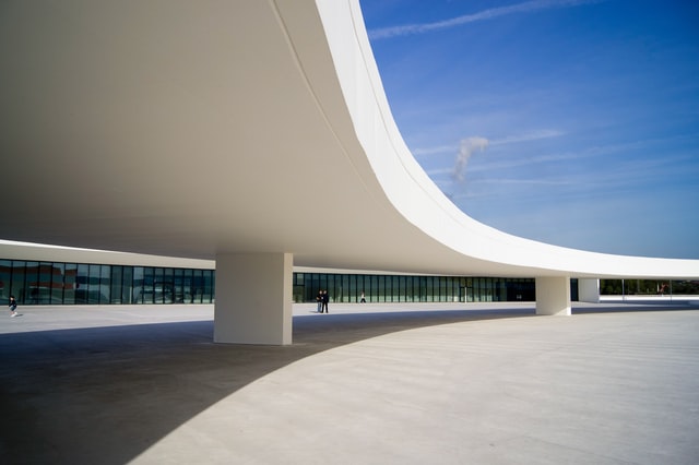Oscar Niemeyer: un architetto dal design e dalle idee rivoluzionari